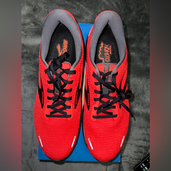 Size 12 Brooks Men's Ghost 14 Running Shoes - RED - Picture 8 of 13